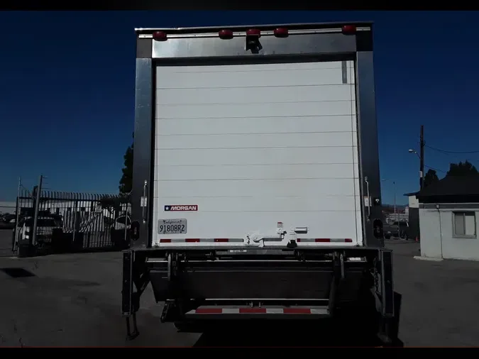 2019 FREIGHTLINER/MERCEDES M2 106