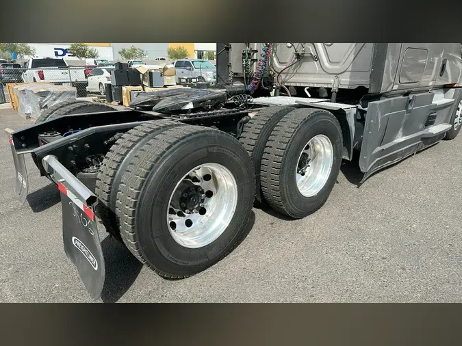 2024 Freightliner Cascadia 126111ac5adcb16d85590bbffcd884912cd