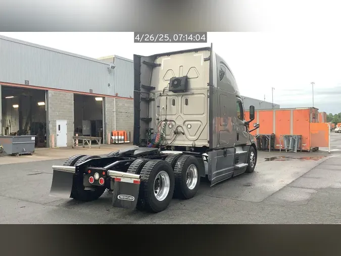 2021 Freightliner Cascadia