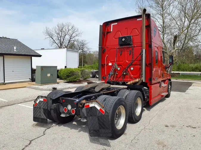 2020 FREIGHTLINER/MERCEDES CASCADIA 125