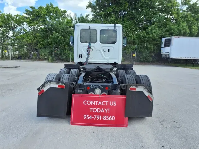 2020 FREIGHTLINER NEW CASCADIA 116