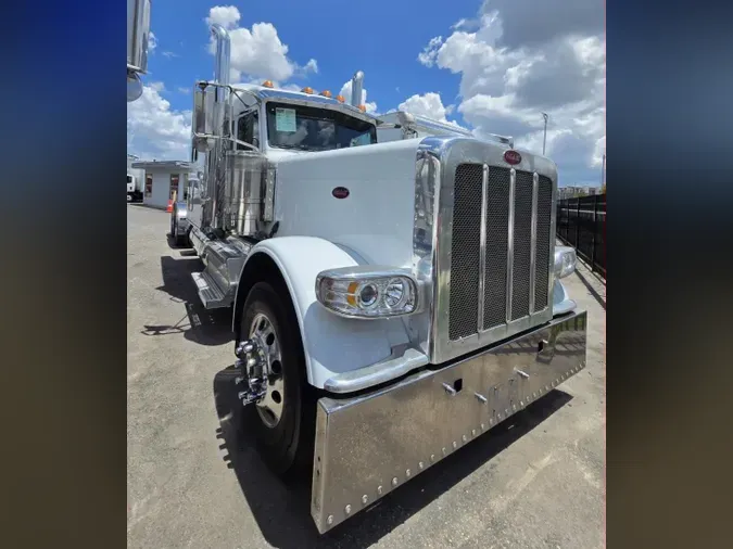 2023 Peterbilt 389
