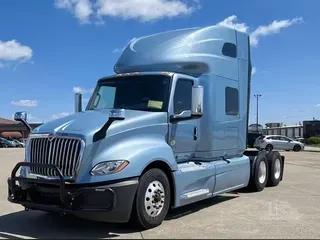 2022 INTERNATIONAL LT