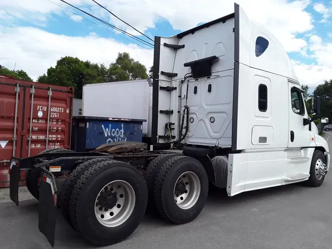 2019 FREIGHTLINER/MERCEDES CASCADIA 125