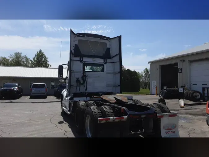 2019 Volvo VNL300