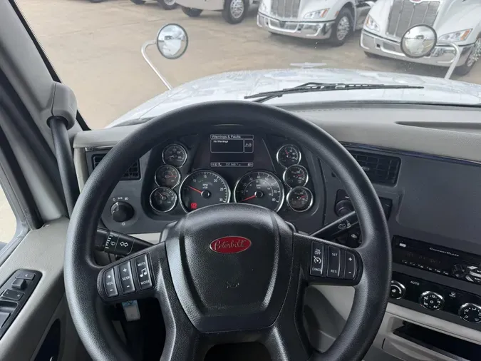 2019 Peterbilt 567