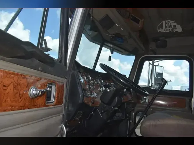 2000 PETERBILT 379EXHD