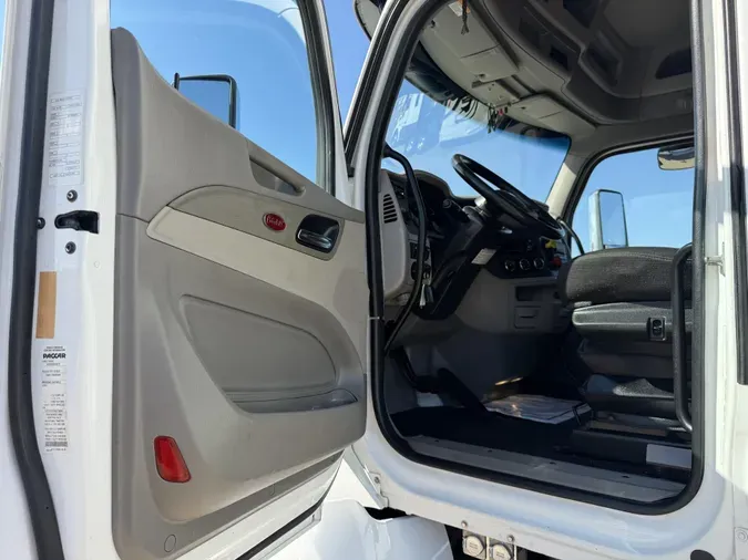 2021 Peterbilt 567