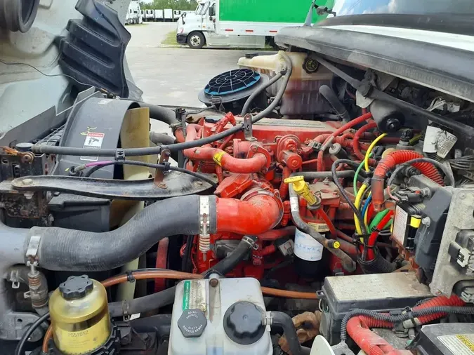 2018 FREIGHTLINER M2 106