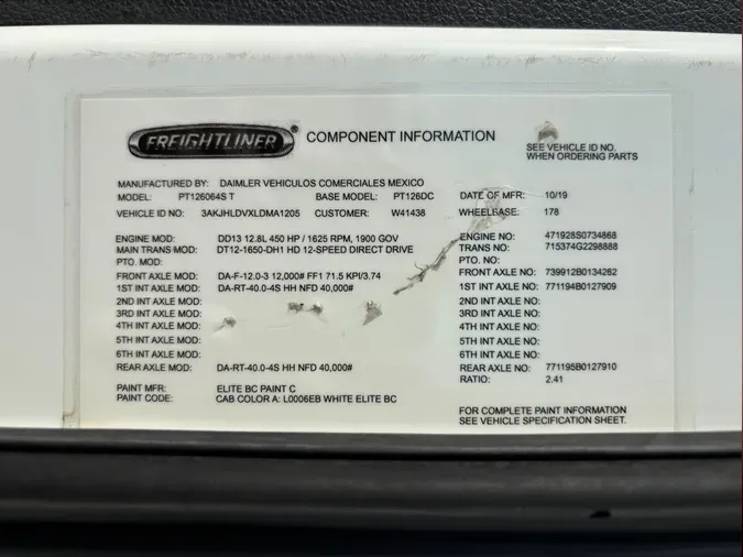 2020 FREIGHTLINER CASCADIA 126