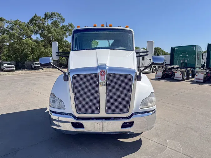 2017 KENWORTH T680