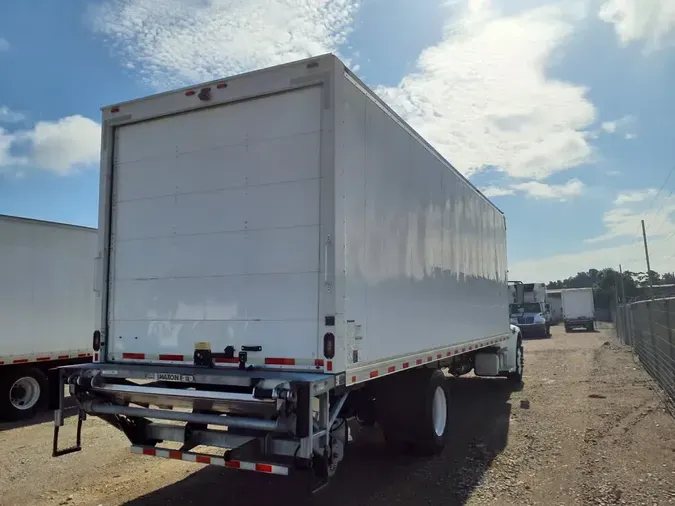 2018 FREIGHTLINER M2 106
