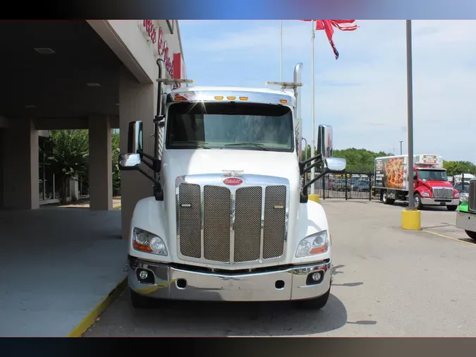 2017 Peterbilt 579