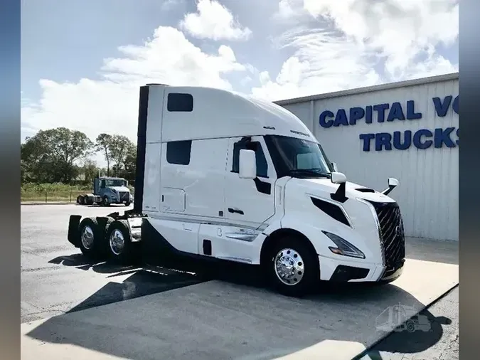  VOLVO VNL64T860