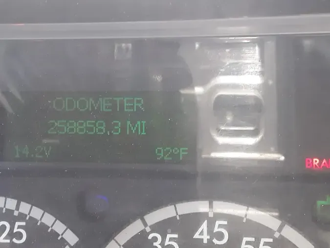 2018 FREIGHTLINER M2 106