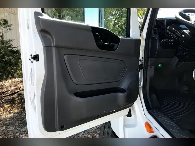 2021 INT LT625 6x4114c8a802609af0d85bc8c2e481f6861