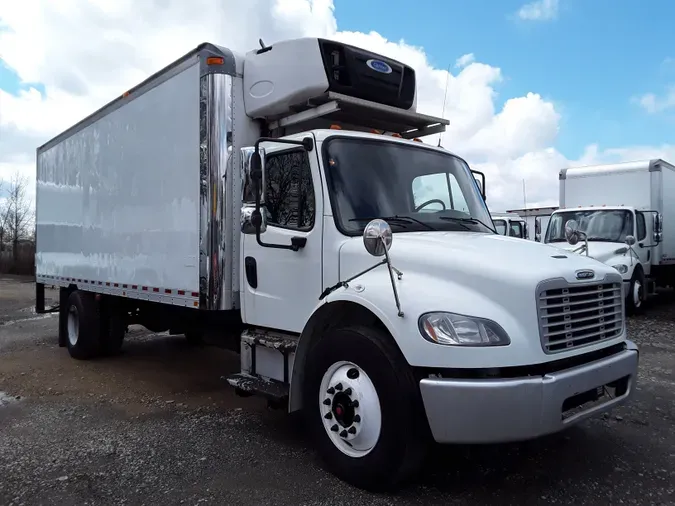 2017 FREIGHTLINER/MERCEDES M2 106