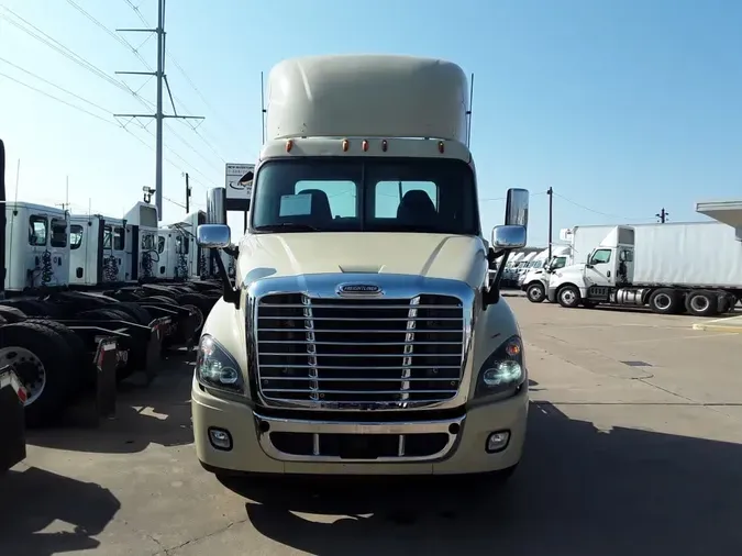 2019 FREIGHTLINER/MERCEDES CASCADIA 125