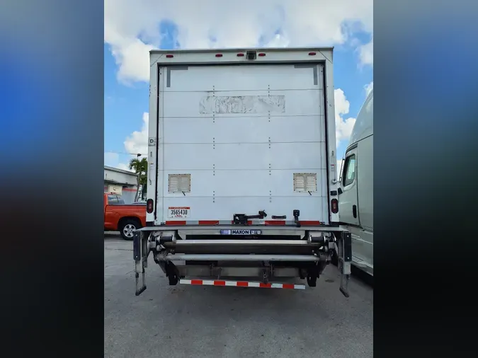 2019 FREIGHTLINER/MERCEDES M2 106