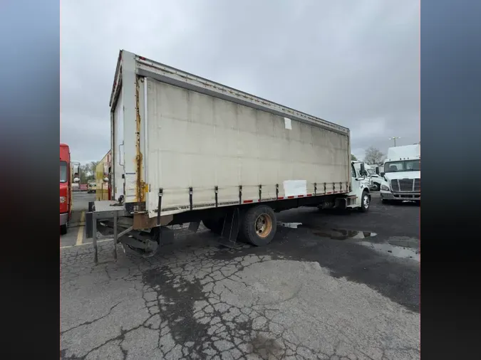 2019 FREIGHTLINER M2 106