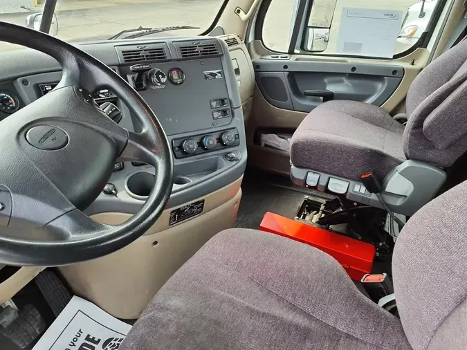 2018 FREIGHTLINER/MERCEDES CASCADIA 125