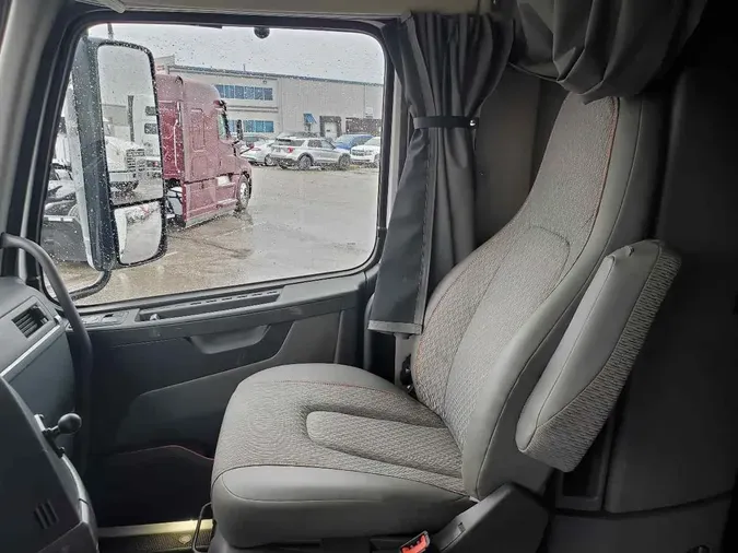 2019 VOLVO VNL760