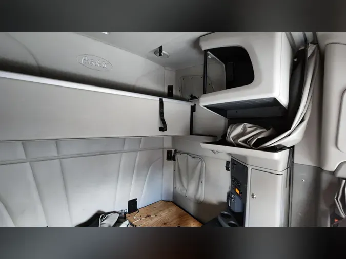 2021 Peterbilt 579