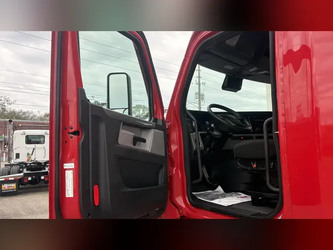 2022 Freightliner Cascadia