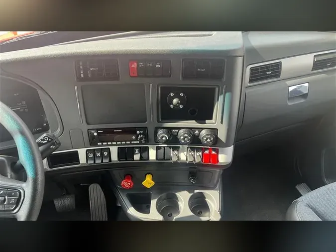 2022 KENWORTH T680