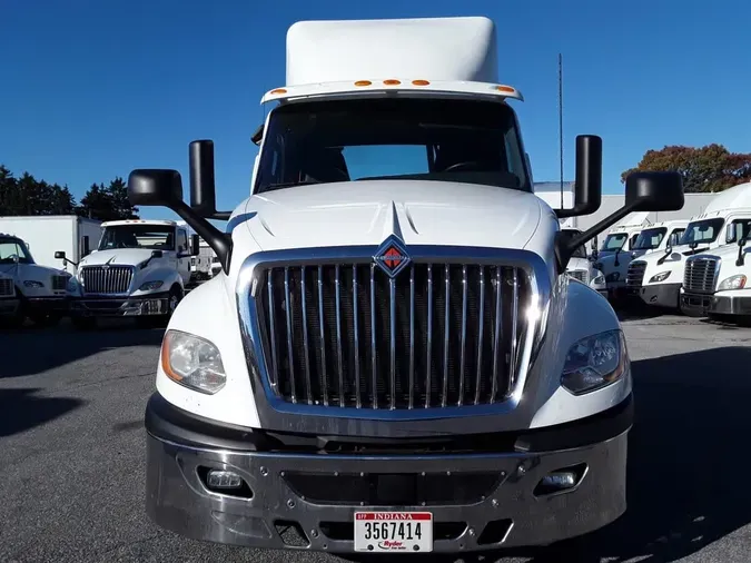 2019 NAVISTAR INTERNATIONAL LT625 DAYCAB T/A