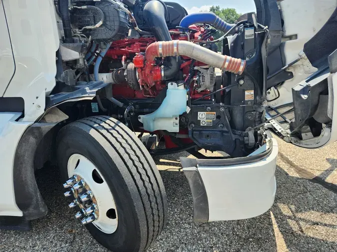 2023 PETERBILT 579