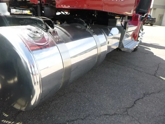 2023 Peterbilt 57911687718d8540e2b551e75ec21d13530