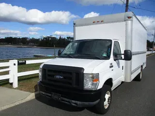 2011 FORD E350