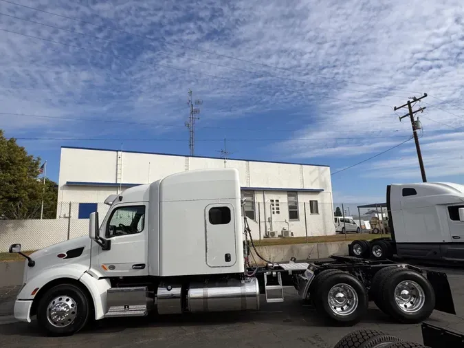 2022 Peterbilt 579