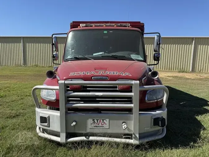 2012 FREIGHTLINER BUSINESS CLASS M2 106