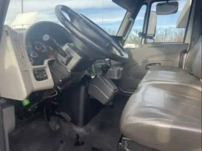 2019 NAVISTAR INTERNATIONAL 4300 SBA