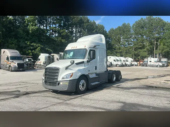 2020 Freightliner Cascadia 126