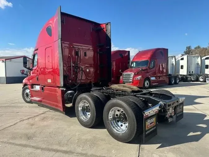 2021 Freightliner Cascadia