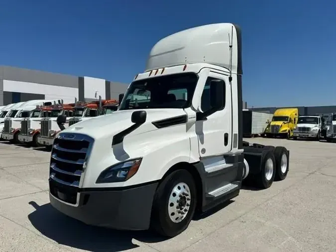 2021 Freightliner Cascadia1171944e1e3f8b87a73e2128829111f2