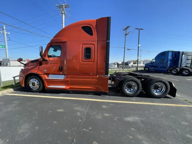 2022 Freightliner Cascadia