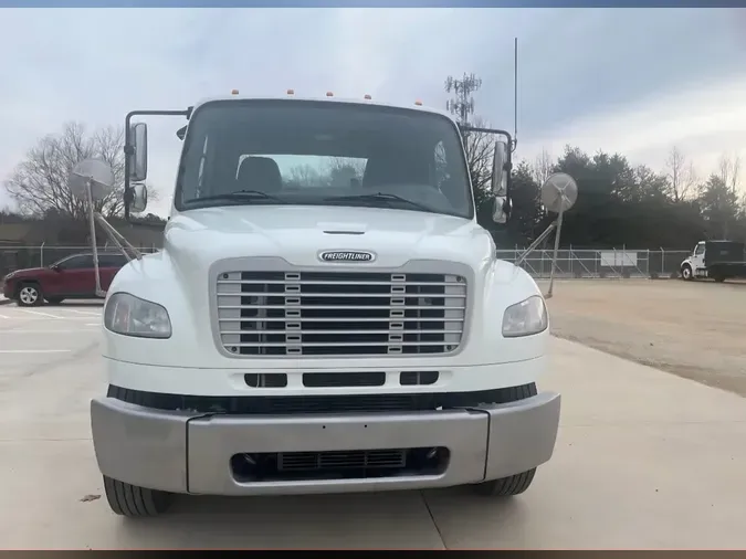 2019 FREIGHTLINER/MERCEDES M2 106