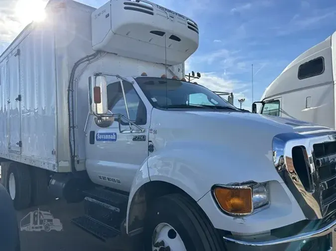2015 FORD F750 XLT SD