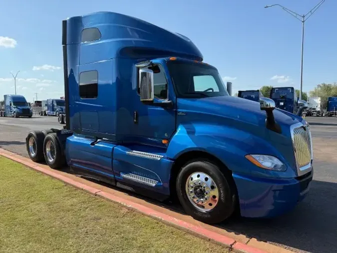 2020 INTERNATIONAL LT