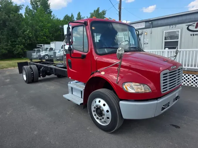 2019 FREIGHTLINER/MERCEDES M2 106
