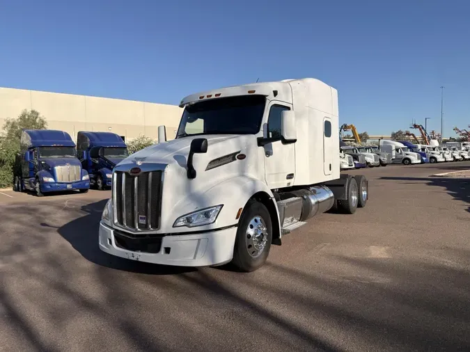 2022 Peterbilt 579