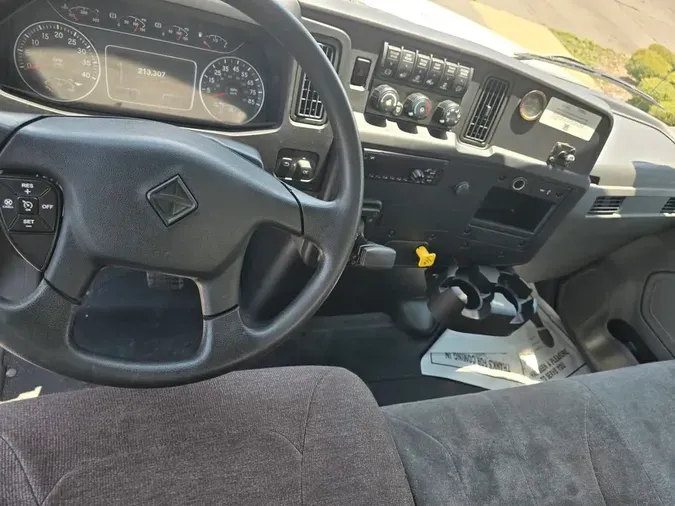 2020 NAVISTAR INTERNATIONAL MV607 (4X2)117b2c59ebd6bca451bd5a62b4220fe2