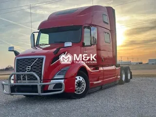 2023 VOLVO VNL64T860