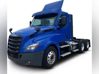 2020 Freightliner Cascadia