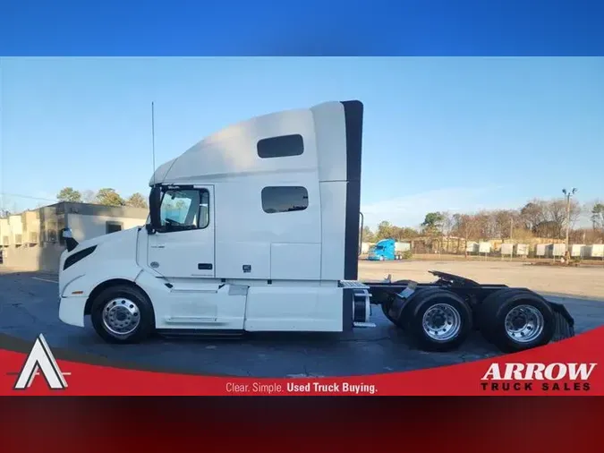 2021 VOLVO VNL64T760