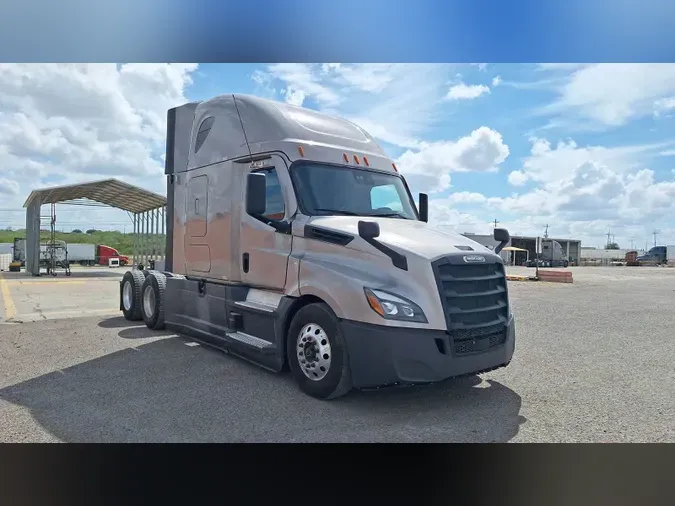 2023 Freightliner Cascadia 126117fe4b0bf23cda32f24e41a34e5e974